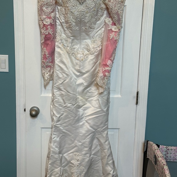 Vintage Designer Wedding Dress - Picture 5 of 14